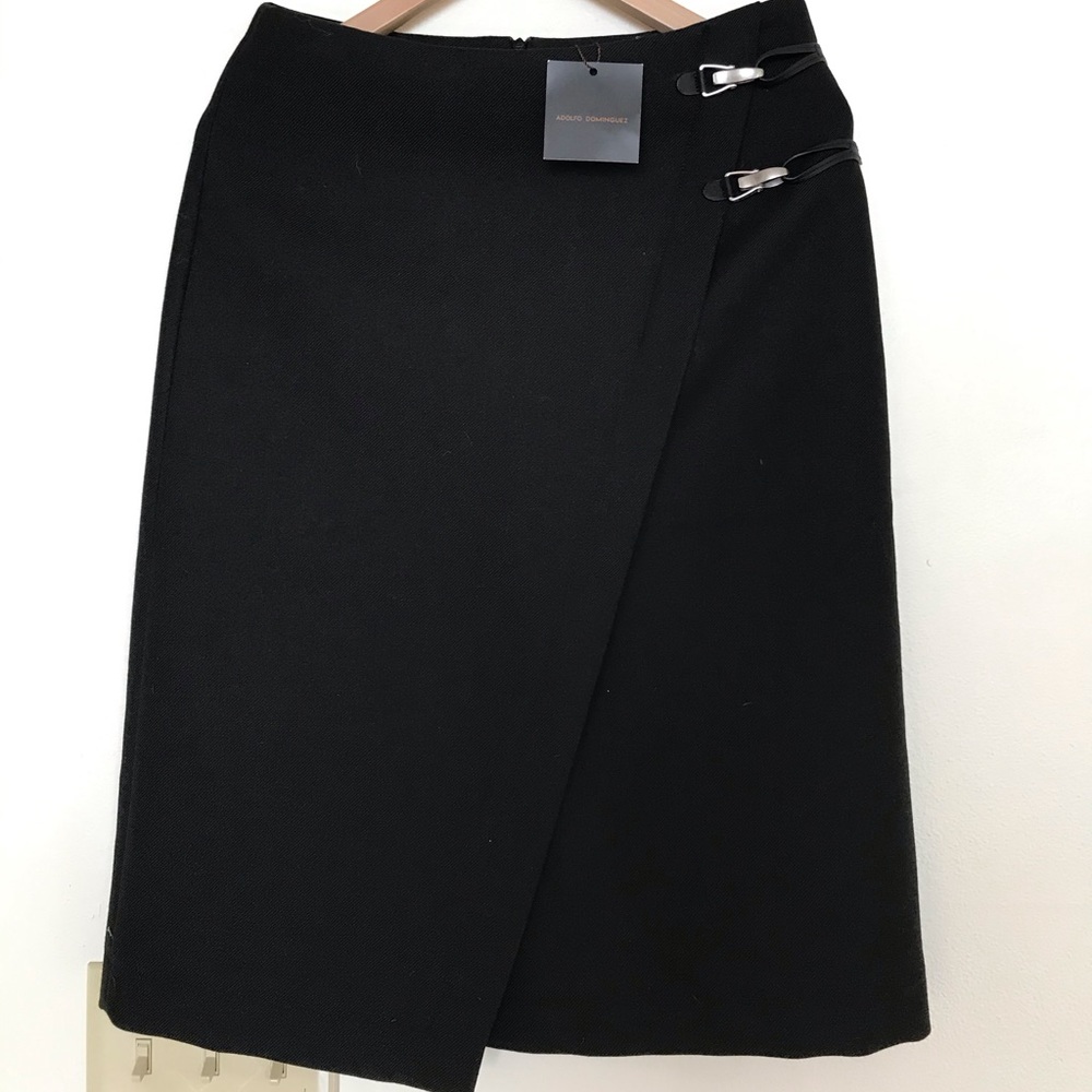 Black midi skirt